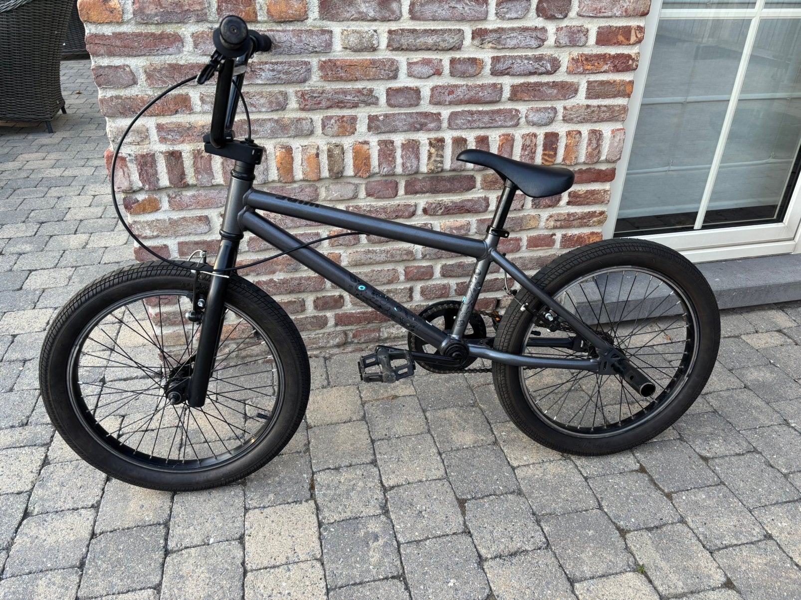 BTWIN BMX, Fietsen en Brommers, Ophalen, Zo goed als nieuw, Staal, V-brakes