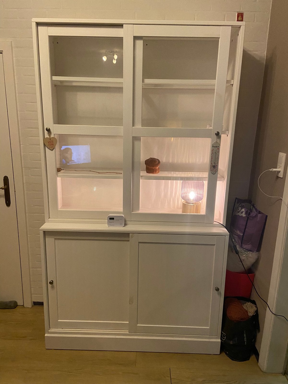 Kast ikea, Comme neuf, Autres essences de bois, Avec tablette(s), 50 à 75 cm