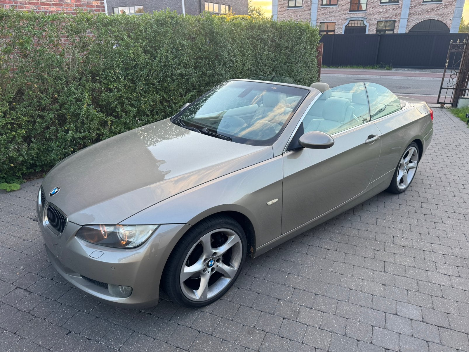 BMW 325i Cabrio/hardtop, Auto's, Automaat, Achterwielaandrijving, Particulier, 3 Reeks