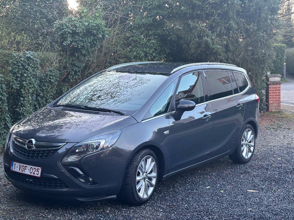 Opel zafira tourer, Auto's, Opel, Voorwielaandrijving, Euro 5, Monovolume, Leder
