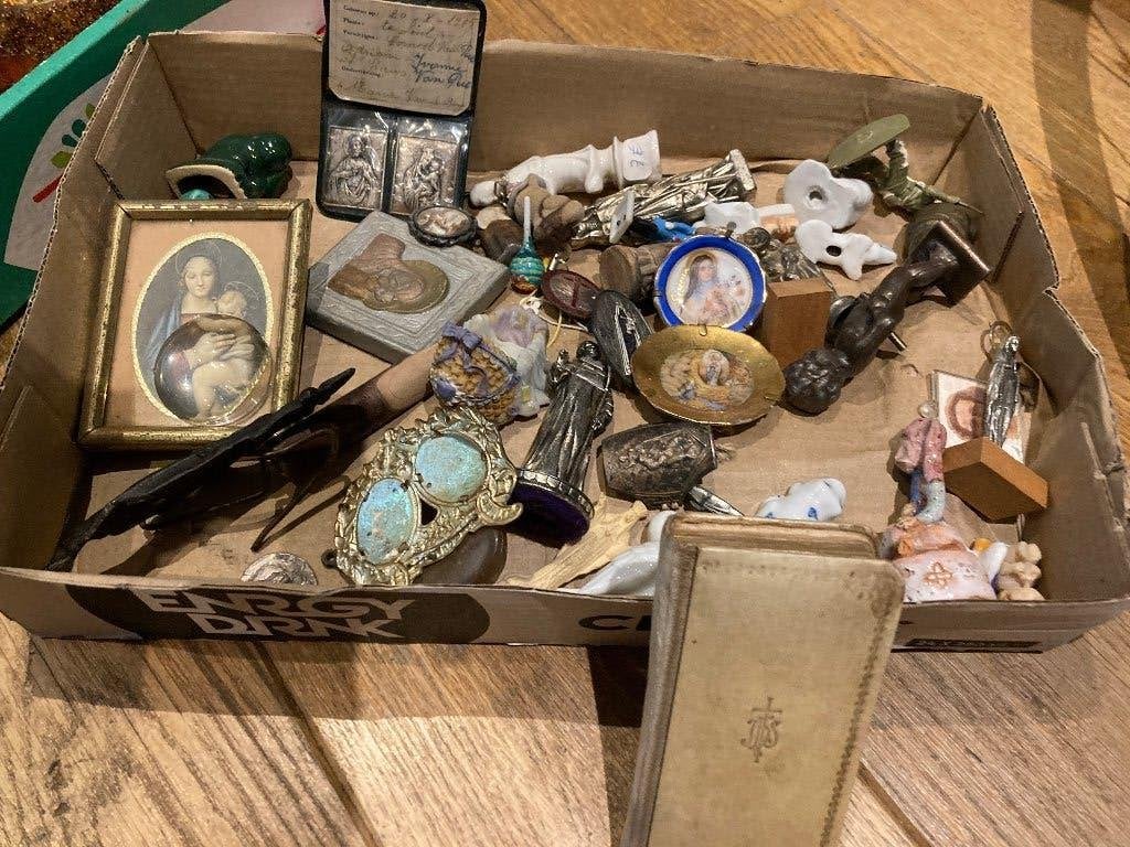 Objets religieux, Antiquités & Art, Enlèvement ou Envoi