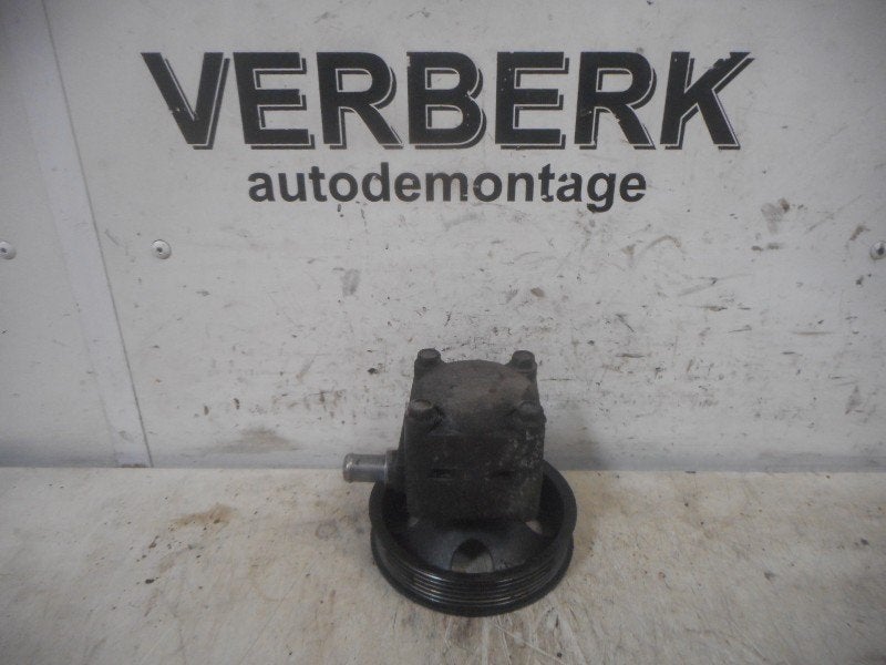 POMPE DE DIRECTION Volvo V70 (GW / LW / LZ), Info@volvocars.com, Volvo Car Germany GmbH, Siegburger Straße 229
50679  Köln, DE