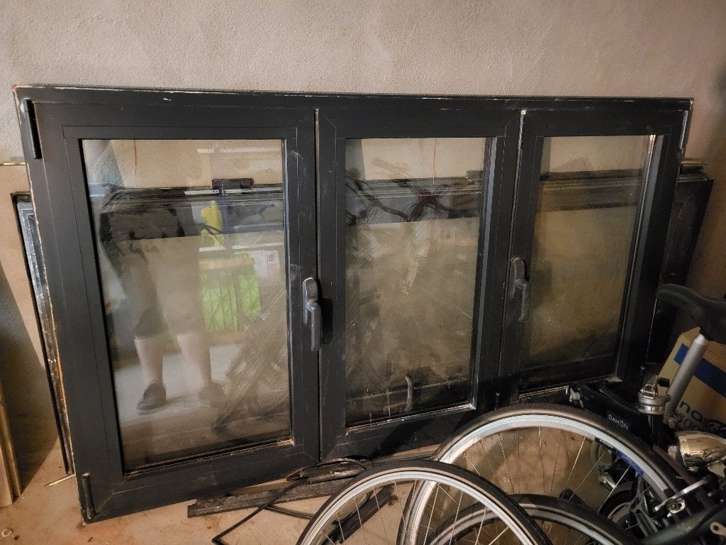 Aluminium ramen 179  103 cm – 2 opendraaiende vleugels, Doe-het-zelf en Bouw, Ophalen, Gevelraam of Ruit, Gebruikt, 80 tot 120 cm