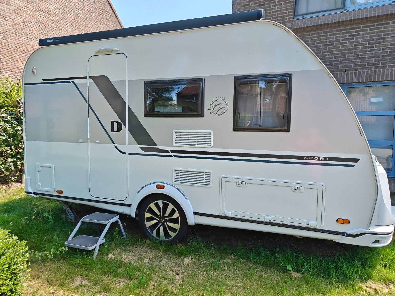 Knaus Sport 400 QD met mover, luifel, voortent, Caravans en Kamperen, Caravans, Treinzit, 4 tot 5 meter, Knaus, Tot en met 3