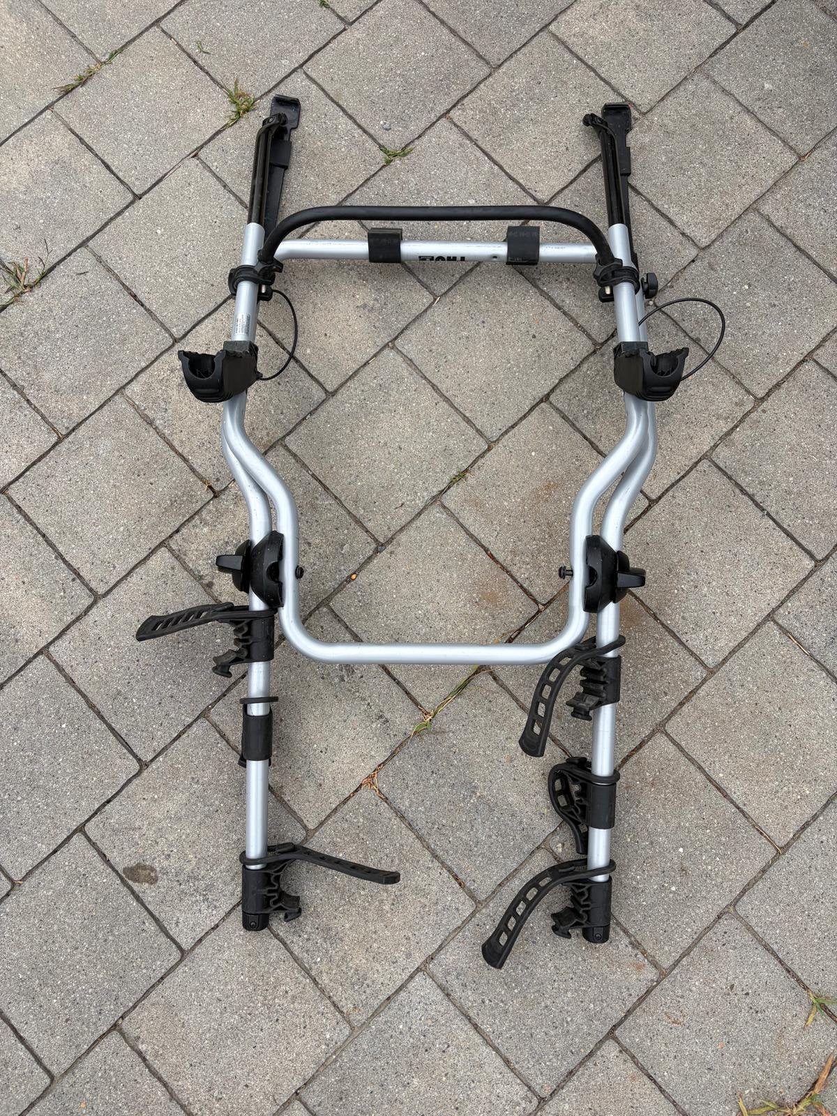 Fietsendrager Thule voor achterklep - 3 fietsen, Auto diversen, Fietsendragers, 3 fietsen of meer, Gebruikt, Brede banden, Achterklepdrager