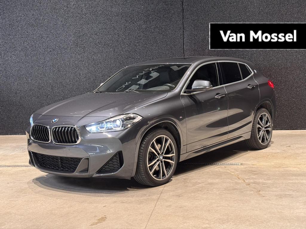 BMW X2 xDrive20i PANO | M PACK | LEDER | Trekhaak, Auto's, Automaat, Cruise Control, Zwart, 4 cilinders