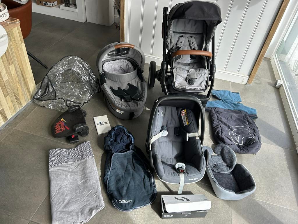 Maxi cosi pro isize, mutsy kinderwagen en reiswieg, Ophalen, Zo goed als nieuw, Kinderwagen, Mutsy