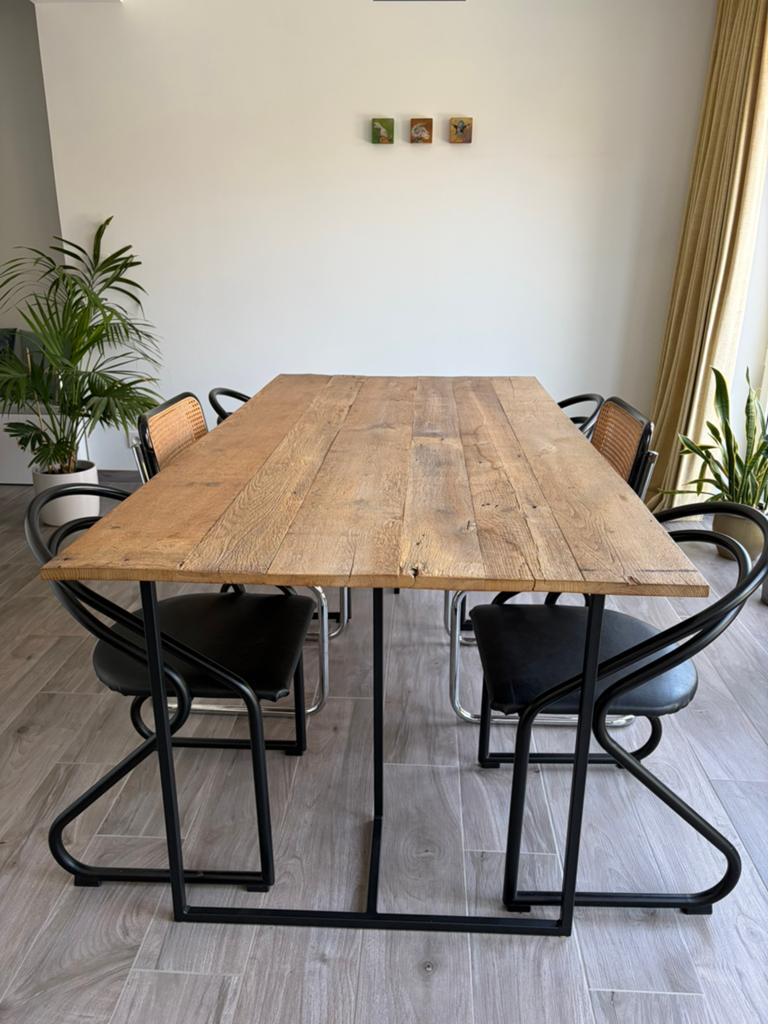 Eiken eettafel 200 cm (l) x 99 cm (b) x 77 cm (h), Ophalen, Zo goed als nieuw