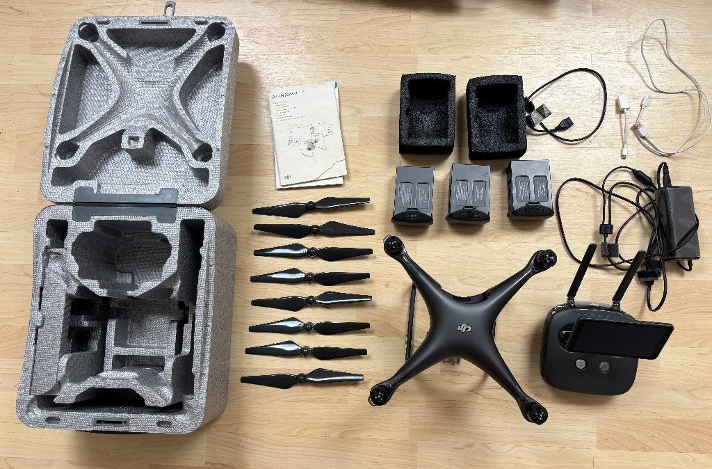 DJI Phantom 4 Pro Plus Obsidian-drone, Gebruikt, Cameradrone, 5 tot 10 kilometer, 15 tot 30 minuten