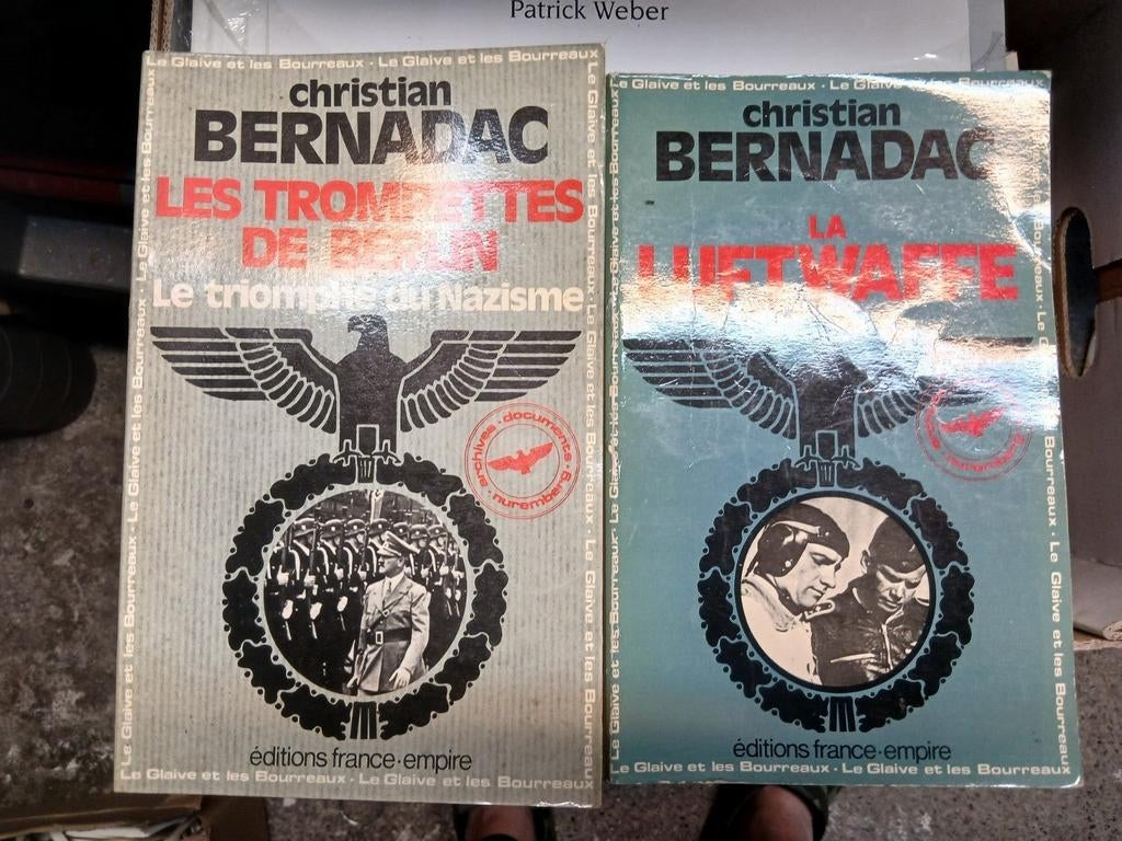 Livres ww2. Bernadac., Enlèvement ou Envoi