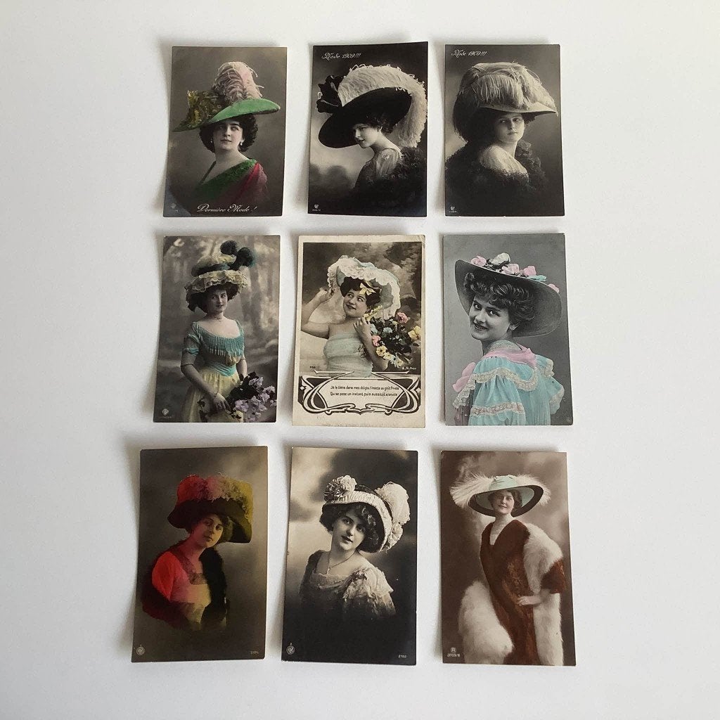 9 mooie oude postkaarten, Collections, Enlèvement ou Envoi, Avant 1920, Affranchie, Costume traditionnel