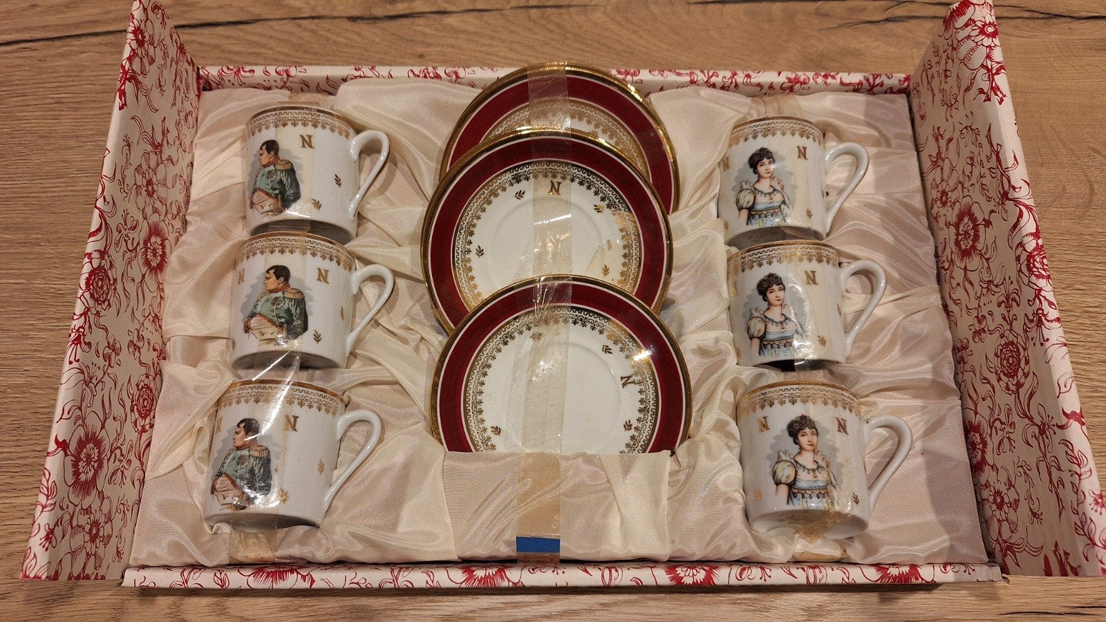Vintage porseleinen koffieservies Napoleon & Joséphine, Ophalen