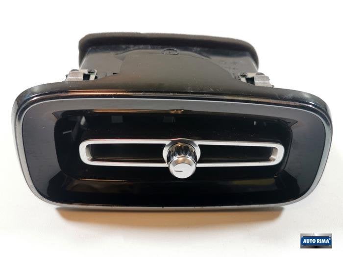 Grille aération tableau de bord d'un Volvo XC40, -, 3 mois de garantie, -, -
