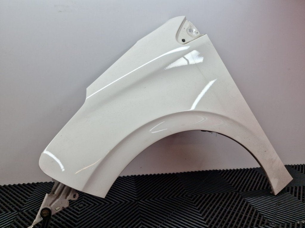 AILE AVANT GAUCHE 208 I (CA / CC / CK / CL) (|9672994980|), Kontakt-peugeot@peugeot.com, Garde-boue, Utilisé, Avant