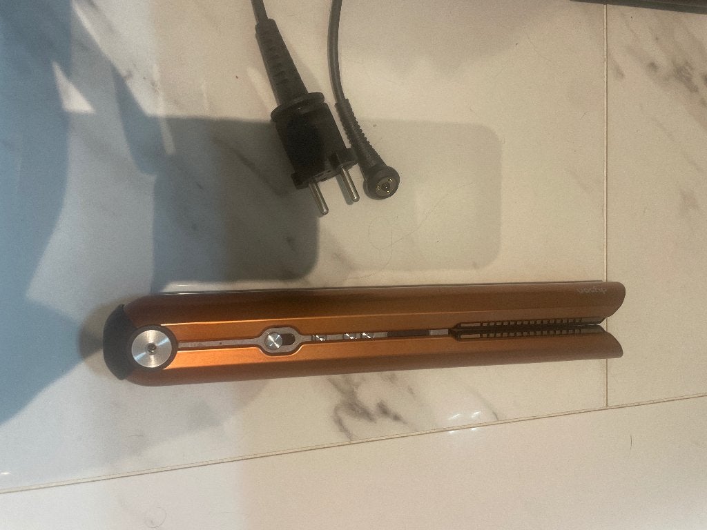 Dyson draadloze stijltang met oplader, Elektronische apparatuur, Overige elektronische apparatuur, Ophalen, Zo goed als nieuw