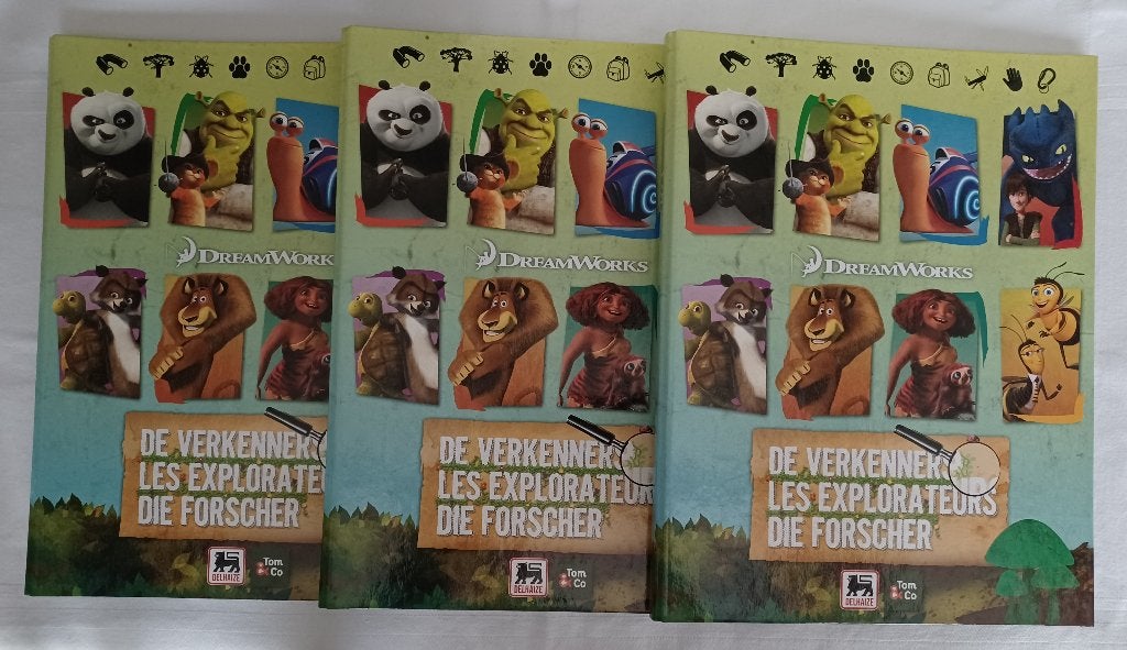 2 albums complets et 1 album vide Les Explorateurs (2013), Enlèvement ou Envoi, Comme neuf, Plusieurs images