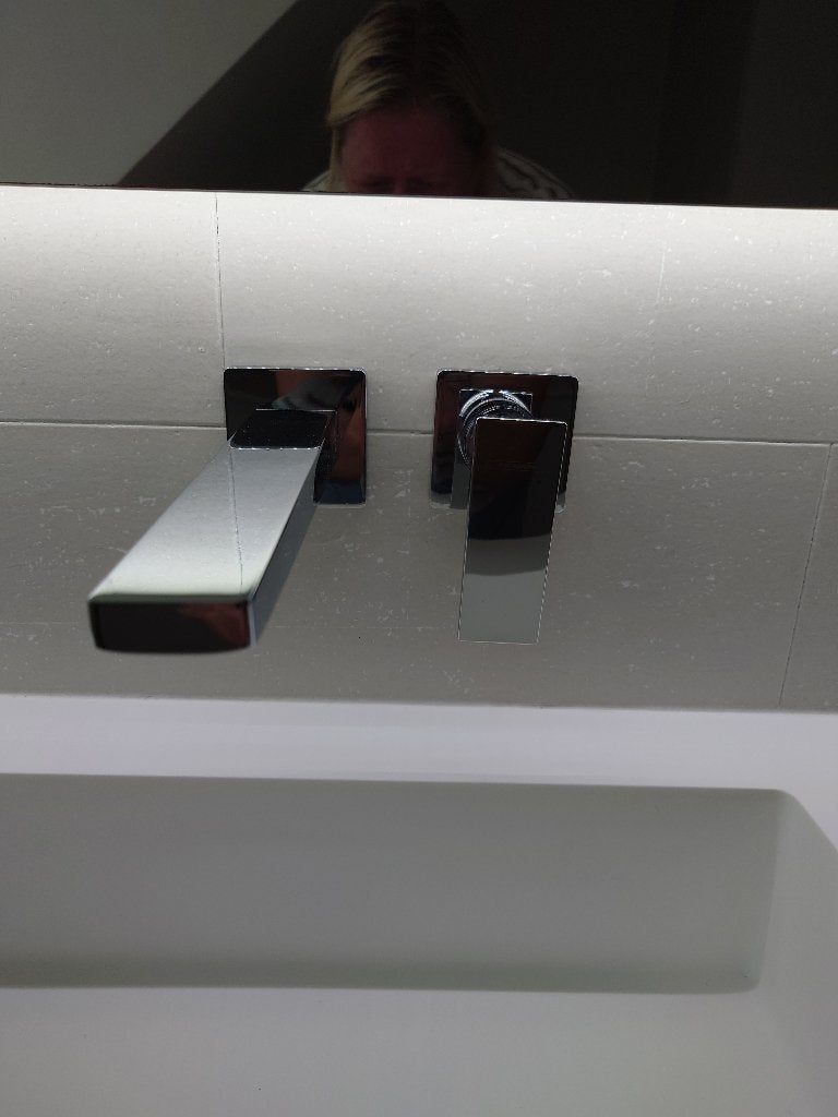HG Metropol muurkraan 225 mm verchroomd, Ophalen, Zo goed als nieuw, Chroom, Wastafel