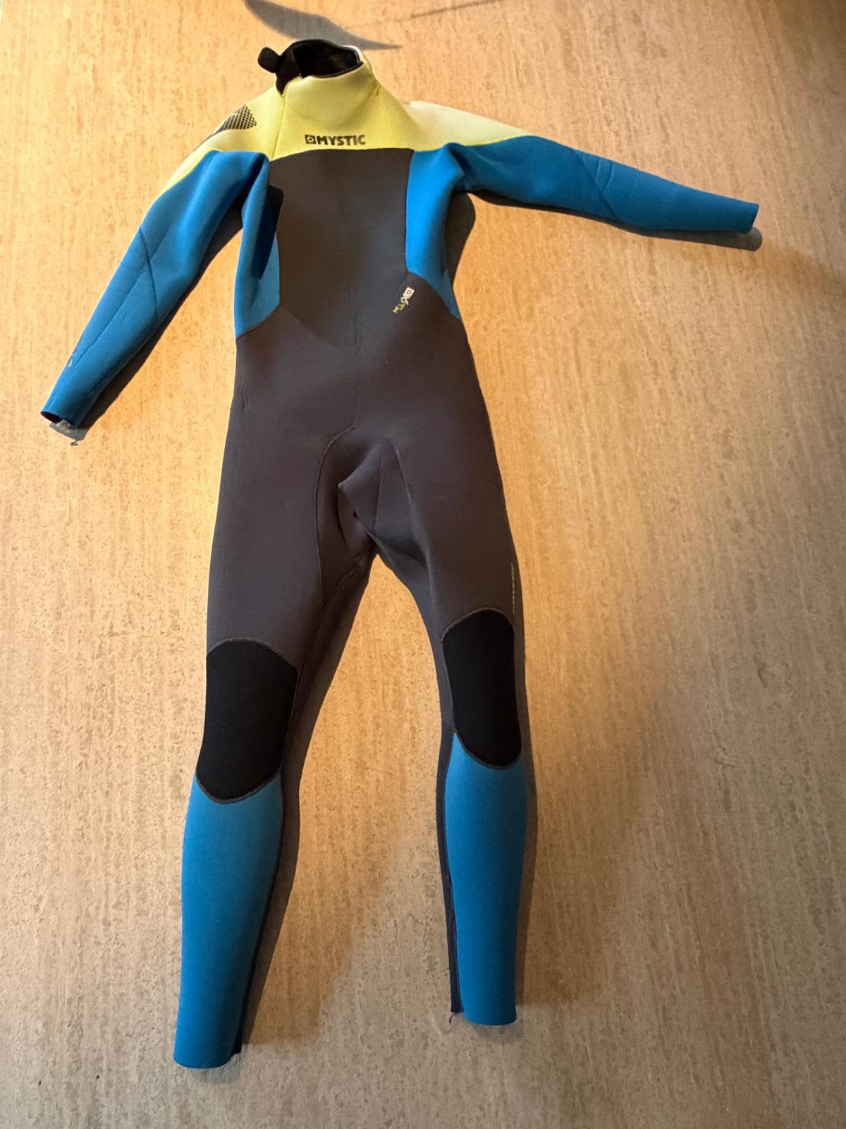 3 Wetsuits gratis ophalen, Sports nautiques & Bateaux, Enlèvement, Utilisé, Combinaison étanche