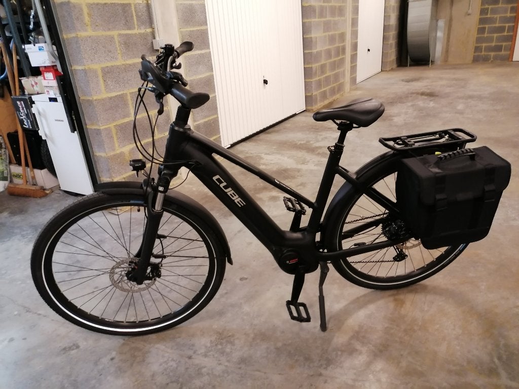 Vélo électrique Cube Touring Hybrid Pro 625 Trapèze 2023 120, Neuf, 47 à 51 cm, 50 km par batterie ou plus, Enlèvement