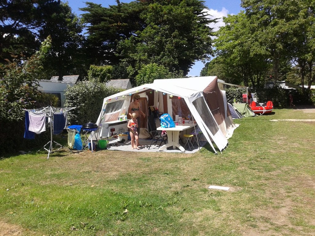 Nette en complete Trigano Odessey Safari 6 persoons, Caravans en Kamperen, Vouwwagens, Trigano, tot en met 6, Beige, Aanwezig