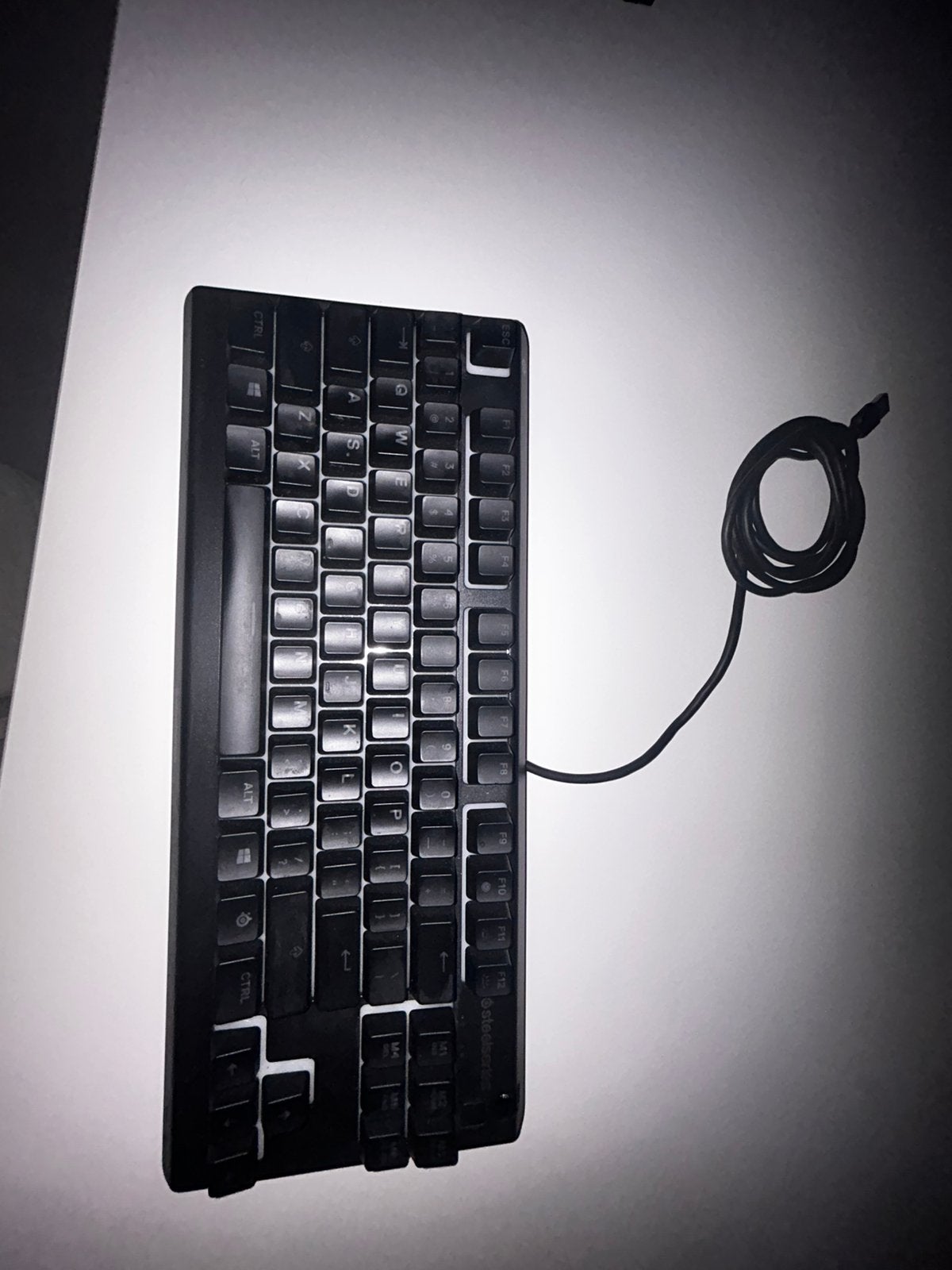 Steelseries apex tkl 3, Computers en Software, Ophalen, Zo goed als nieuw