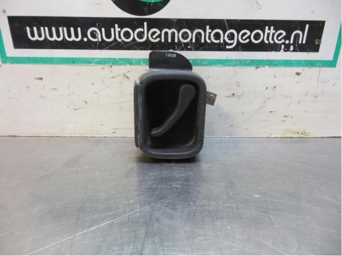 Poignée portière arrière camionnette d'un Volkswagen Cadd, Volkswagen, -, 3 mois de garantie, Utilisé