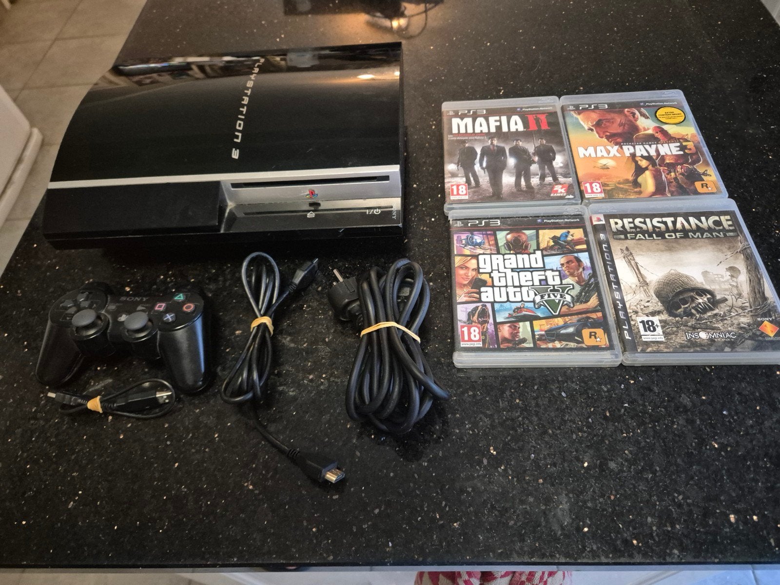 Playstation 3 avec 4 jeux, Consoles de jeu & Jeux vidéo, Enlèvement ou Envoi, 80 GB