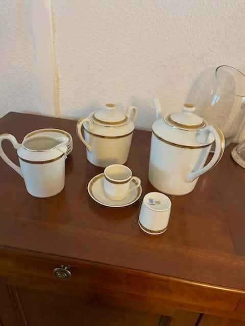 Service à café  8 tasses porcelaine de limoges, Antiek en Kunst, Antiek | Servies compleet, Ophalen