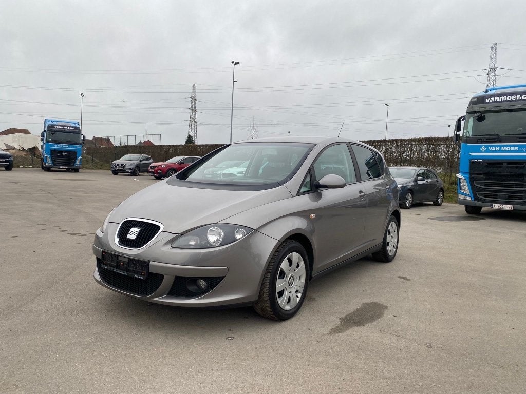 • Seat Altea 1.6i essence/2006/155000.km/climatisation, Argent ou Gris, Achat, Entreprise, Boîte manuelle