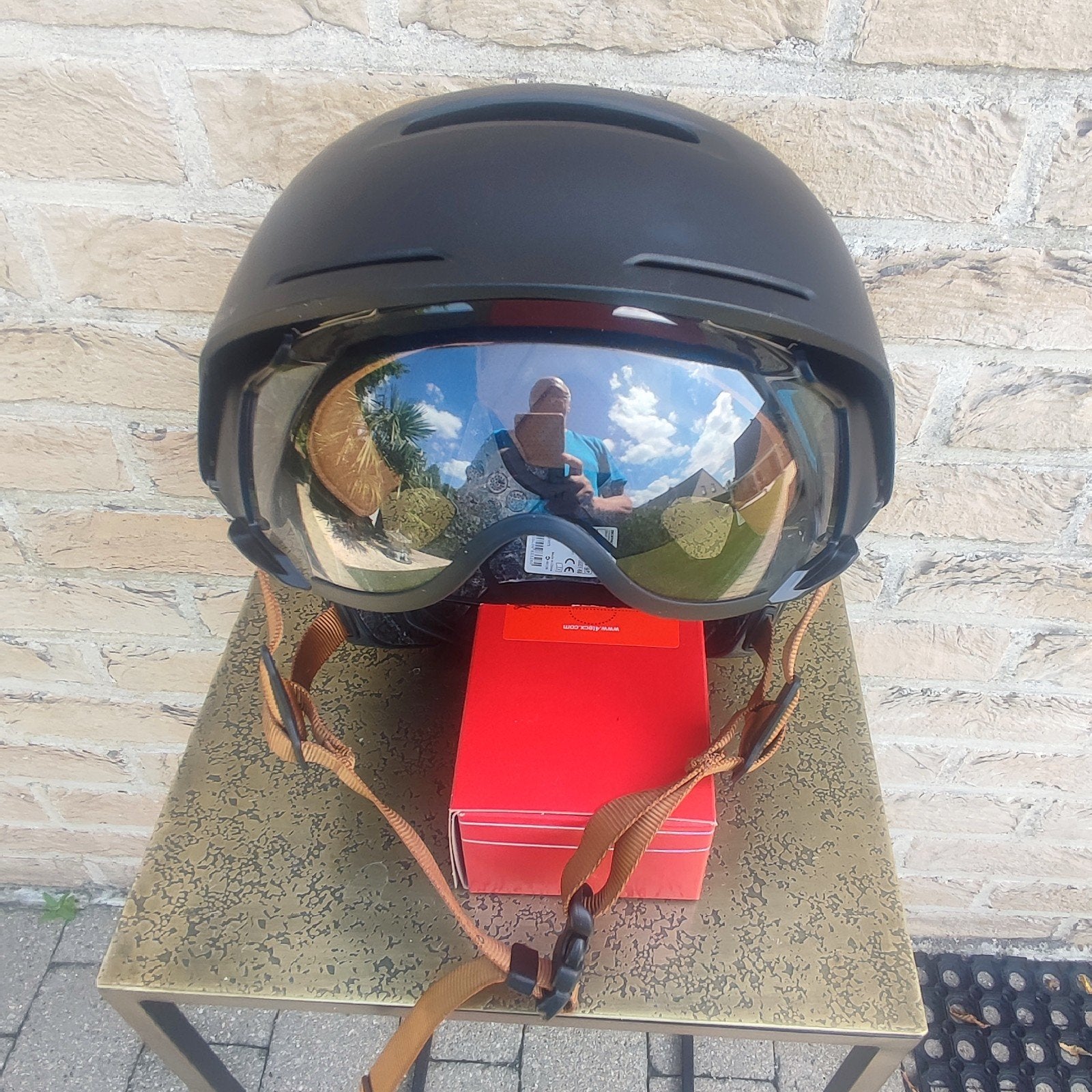 Fietshelm speed pedelec, Ophalen