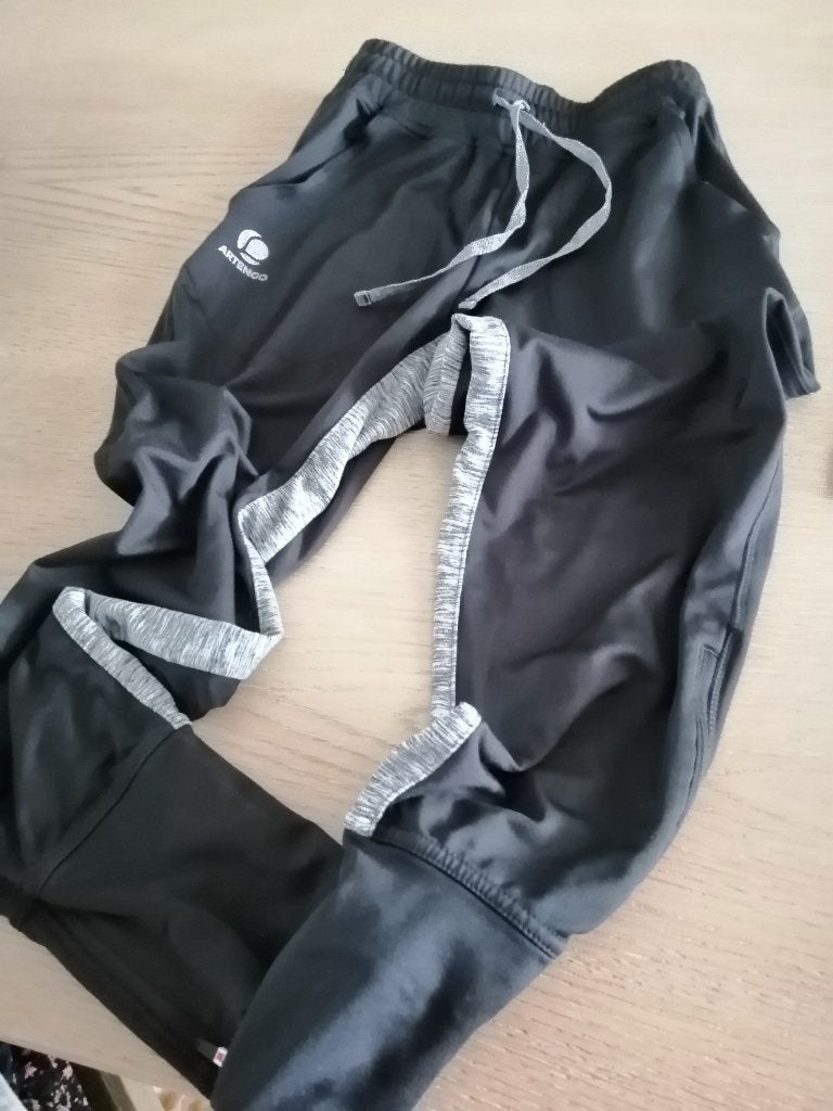 sportbroek DECHATHLON maat 164, Kinderen en Baby's, Meisje, Sport- of Zwemkleding, Decathlon, Ophalen of Verzenden