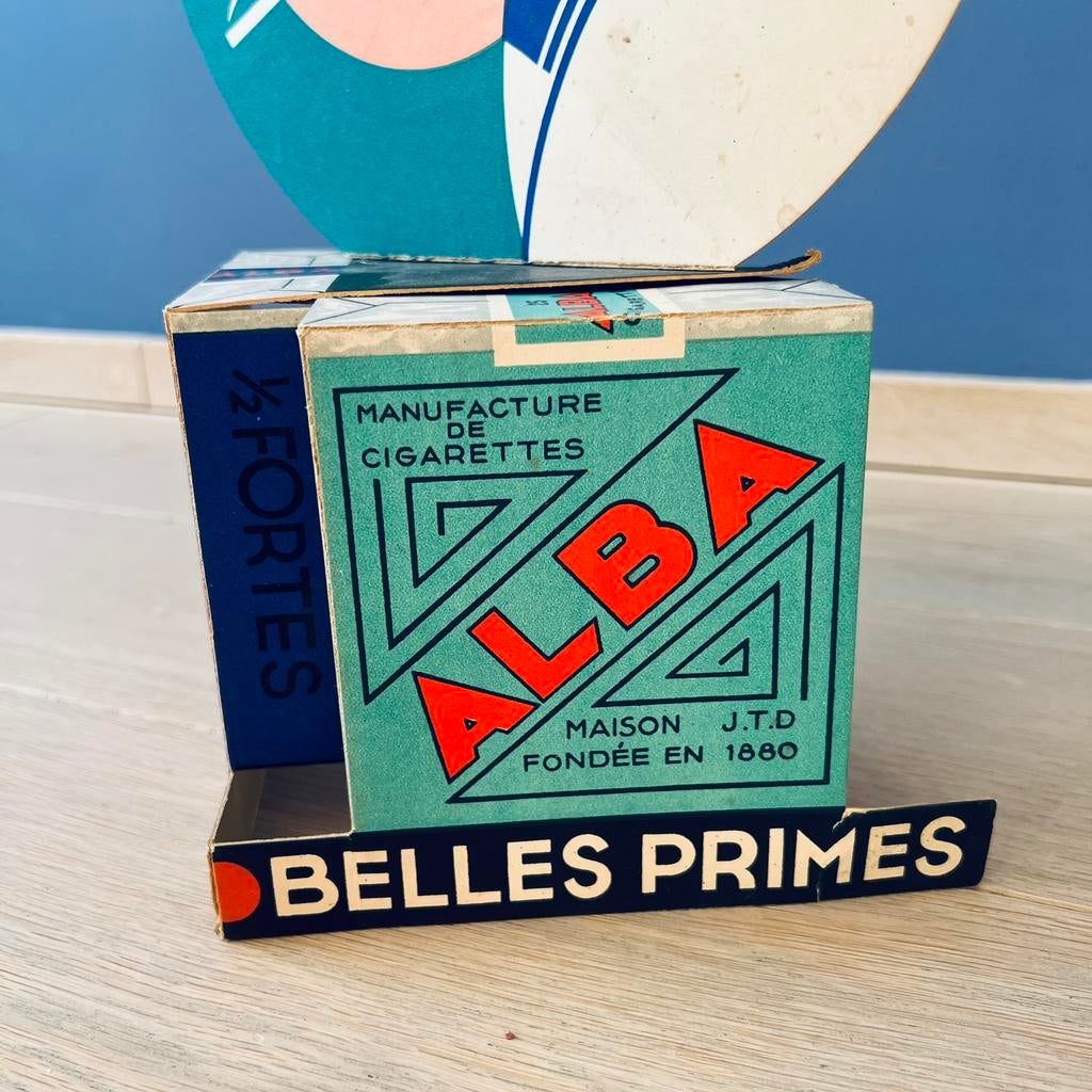 Zeldzame tabaksvitrine Alba 1934, Verzamelen, Ophalen of Verzenden, Gebruikt, Reclamebord