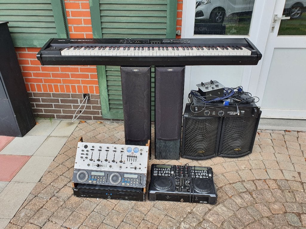LOT Professional muziek Roland RD-300GX. Digitale, Met riemen, Overige formaten, Toetsaccordeon, Zo goed als nieuw