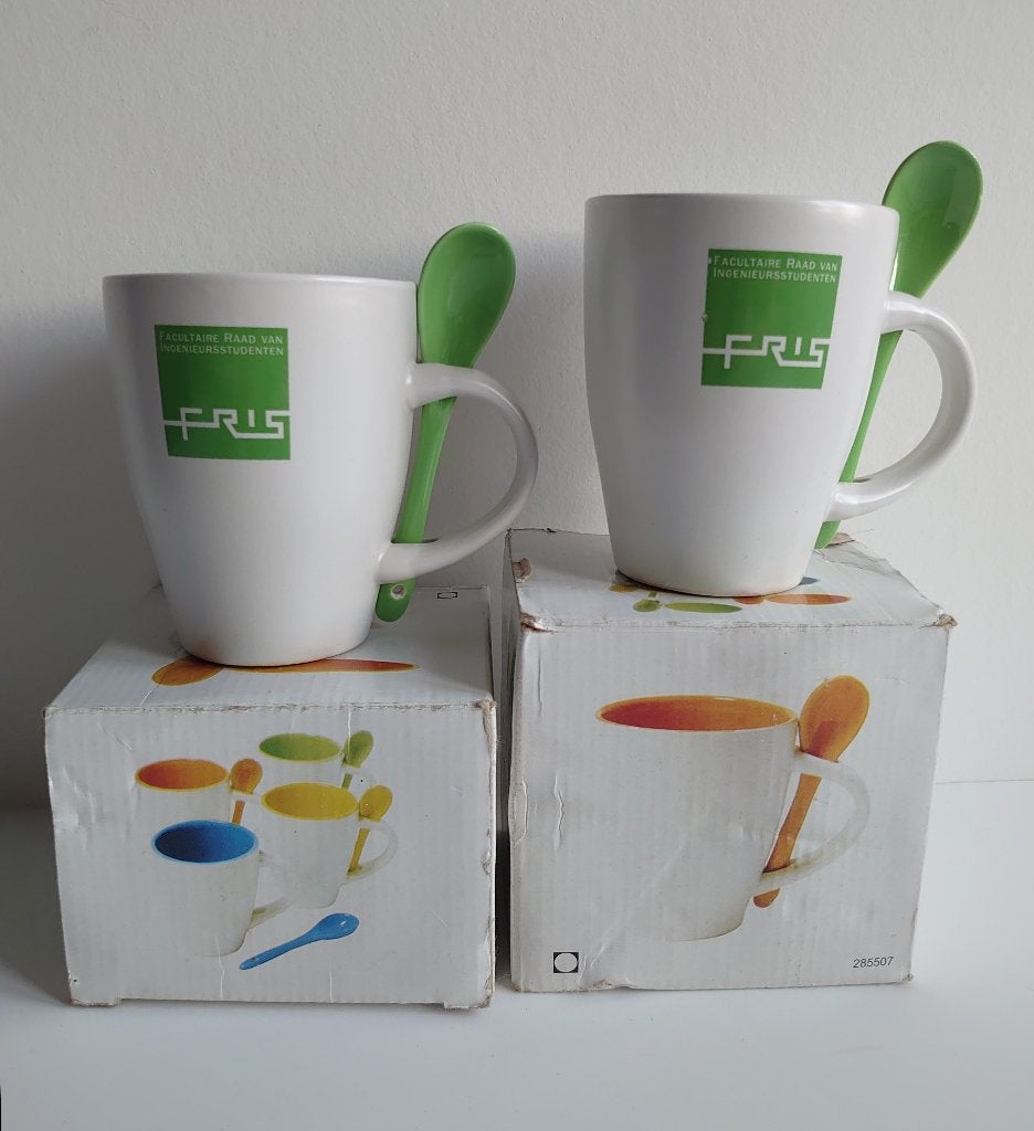 Set van 2 stijlvolle mokken met lepel in het oor – Nieuw, Neuf, Enlèvement ou Envoi, Céramique, Tasse(s) et/ou soucoupe(s)