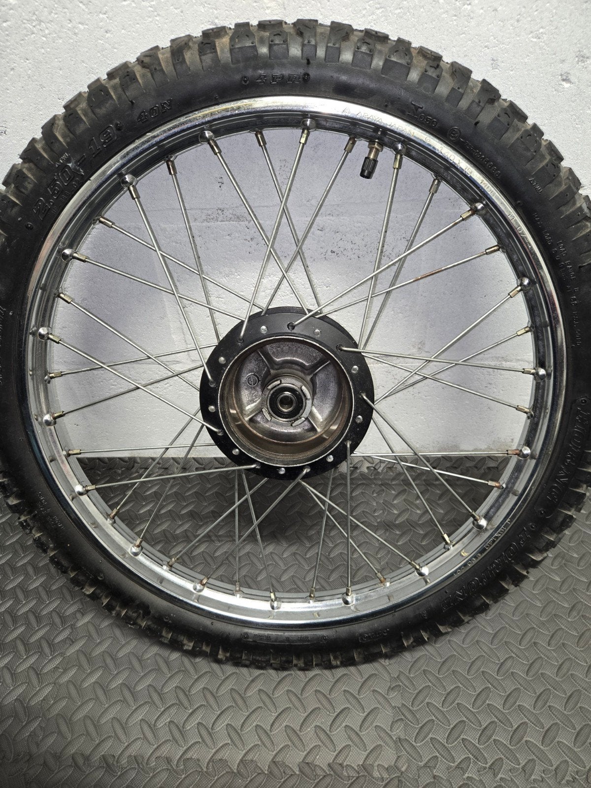 mt5 voorwiel araya 120e, Vélos & Vélomoteurs, Cyclomoteurs | Honda, Enlèvement
