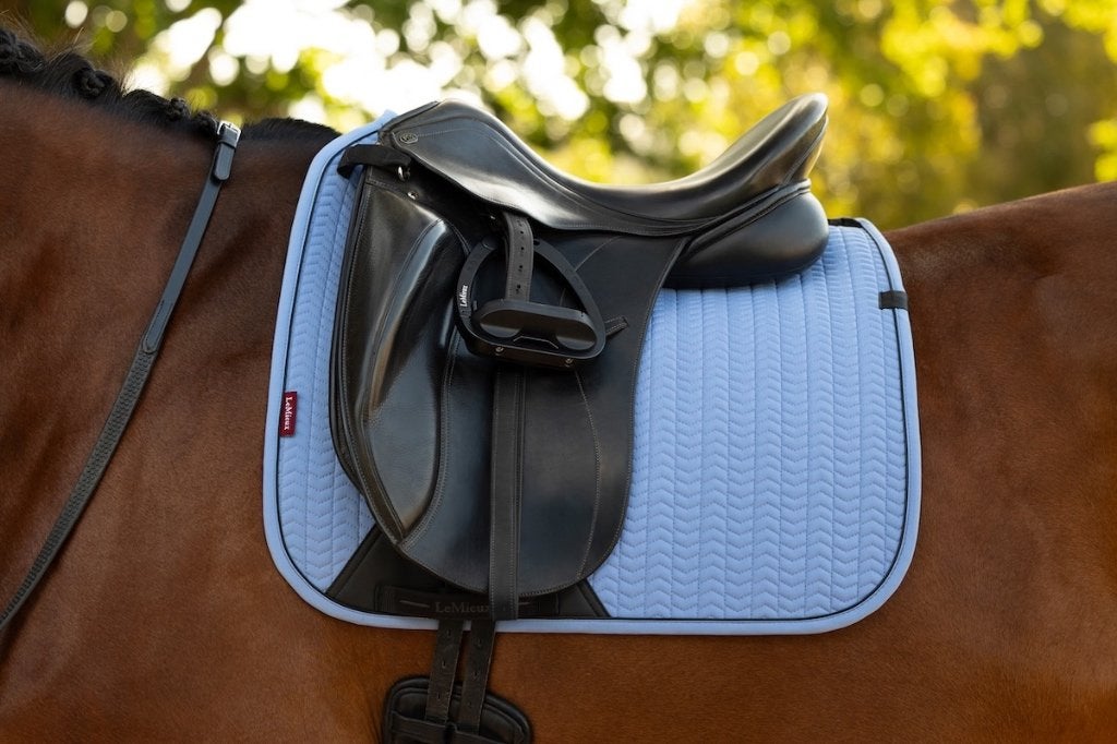 LeMieux Essence dressuur dekje Powder Blue SALE!, Full (L), Dressuurdekje, Ophalen of Verzenden, Lemieux