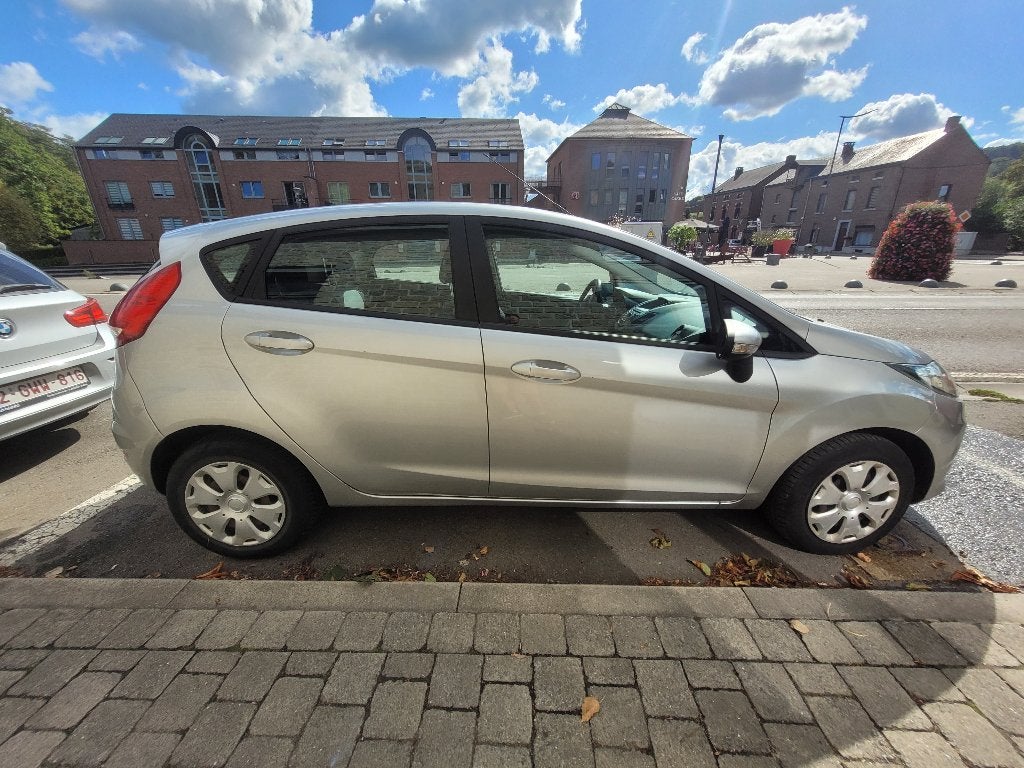 Ford Fiesta 2009 – 44 kW / 60 ch – 158 000 km – 3 400€, 1242 cm³, Argent ou Gris, Achat, 5 portes