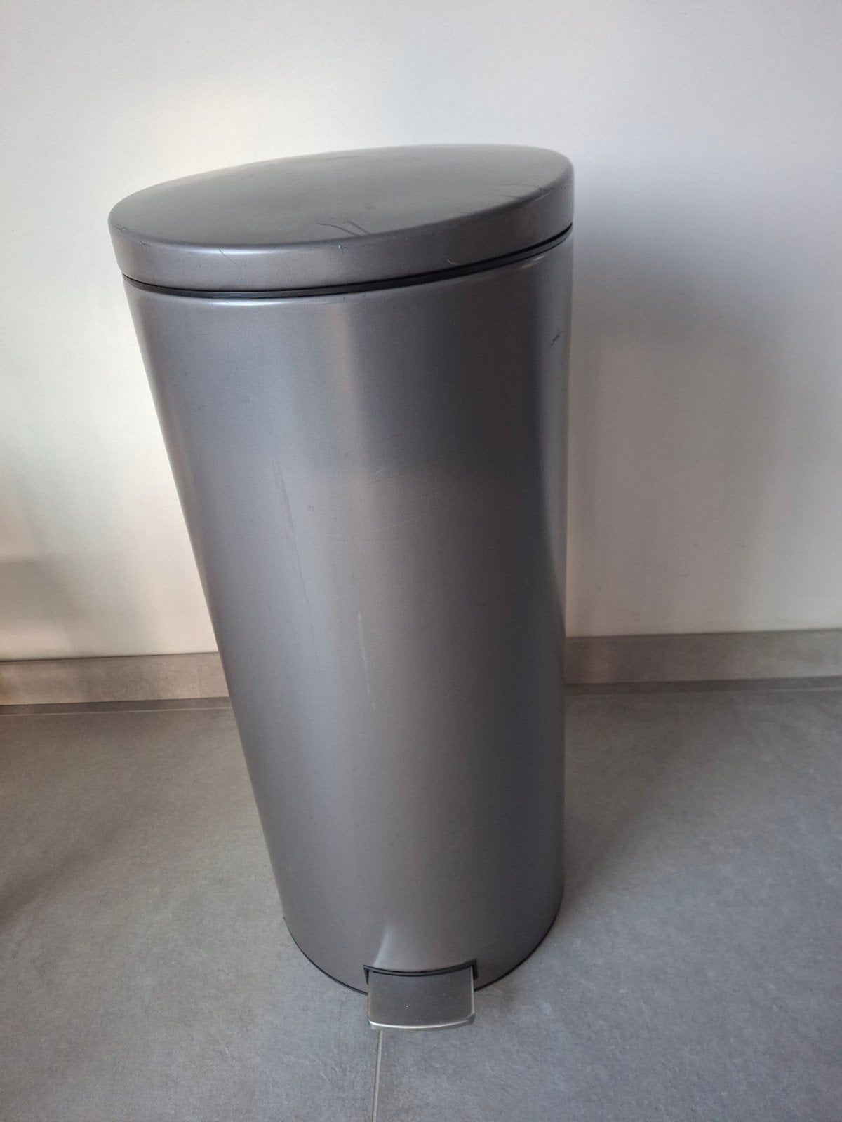 vuilbak, Ophalen, Gebruikt, Met pedaal, 20 tot 30 liter