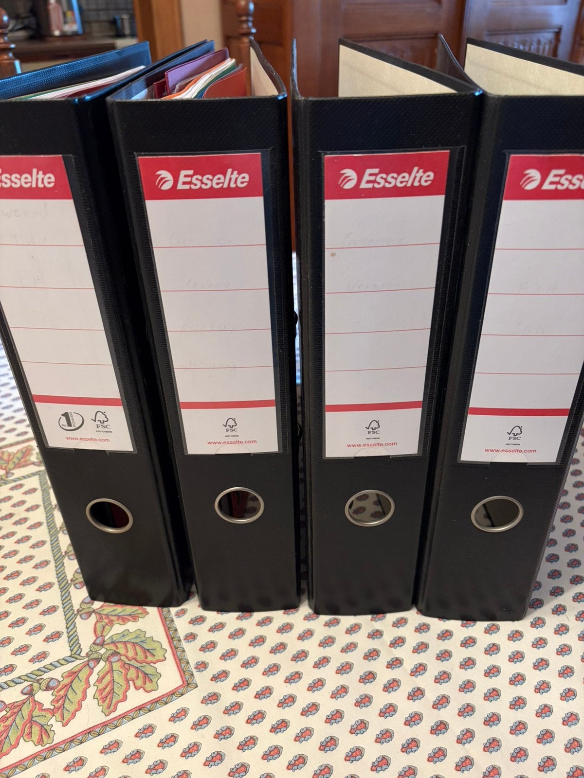 4 x classeur Esselte zwart, Enlèvement, Comme neuf