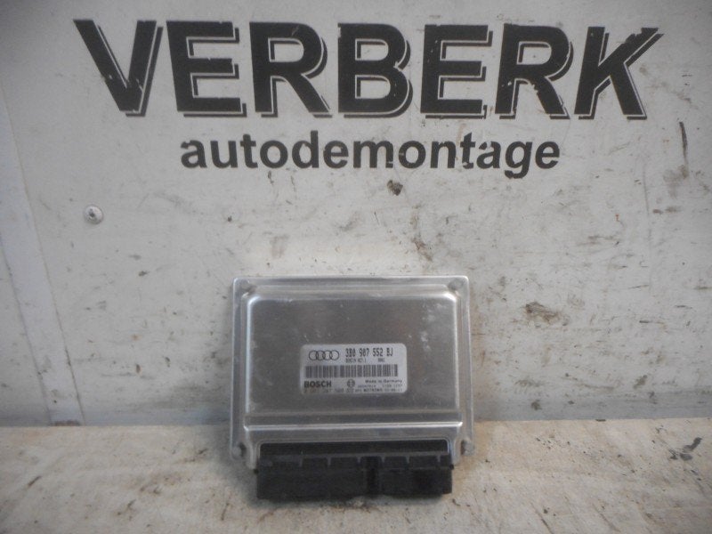 CALCULATEUR MOTEUR ECU A6 Avant Quattro (C5) (3bo907552bj), Robert Bosch AG, Audi, Utilisé, Robert-Bosch-Allee 1
74232  Abstatt, DE