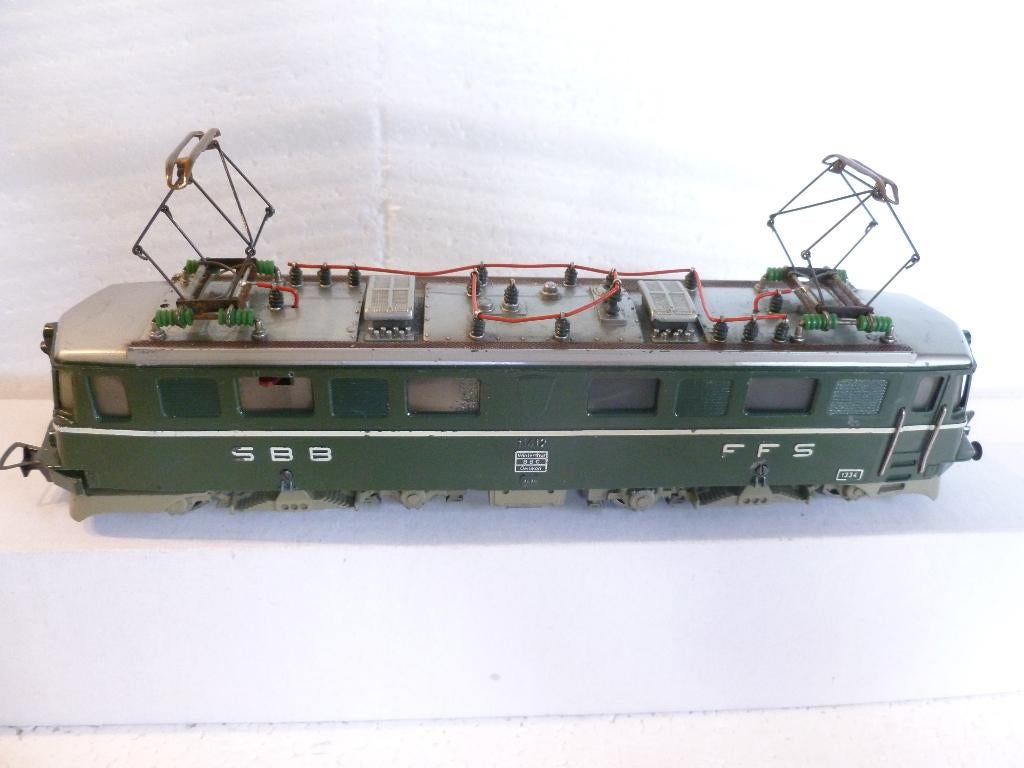 TRAINS HO, Hobby en Vrije tijd, Modeltreinen | H0, Locomotief, Gelijkstroom, Fleischmann, Ophalen of Verzenden