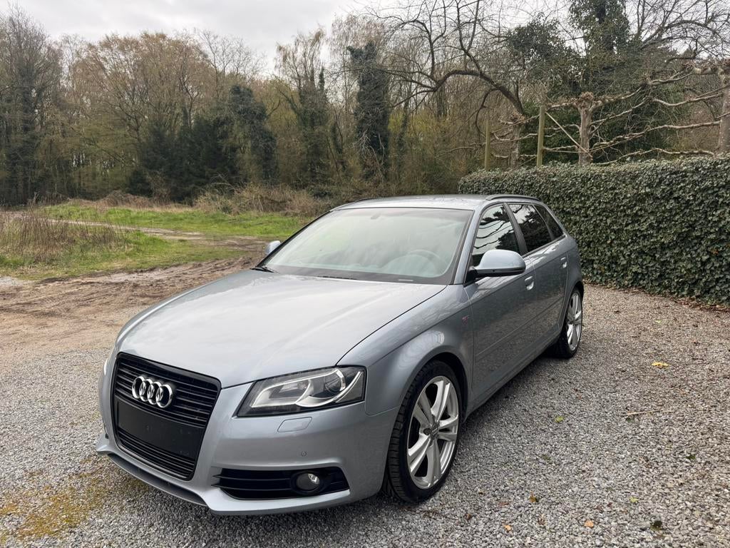 Audi A3 , Bwj 2010 , 155 000Km , 1.8 Benzine , S-line, Auto's, Euro 5, Zwart, Blauw, Leder en Stof