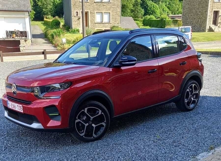 Excellente occasion à saisir suite à un décès, Autos, Rouge, Achat, 1341 kg, Entretenue par le concessionnaire