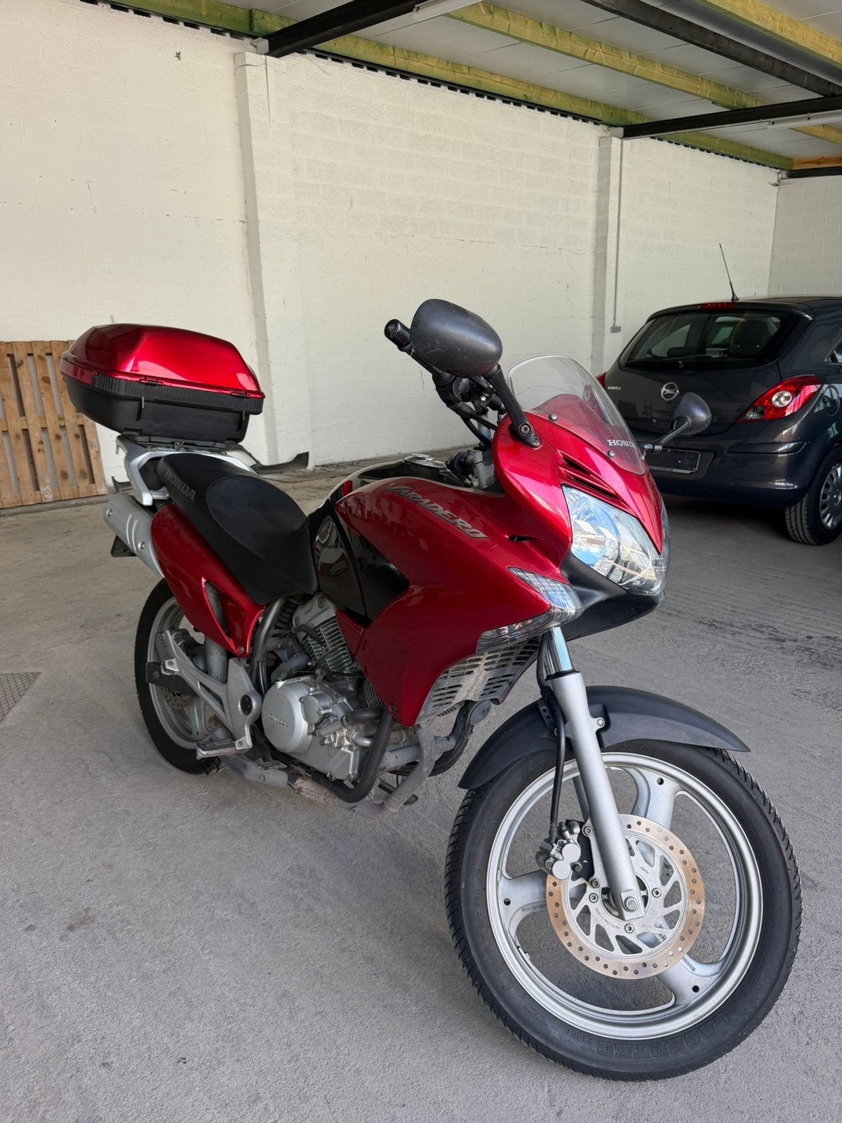 Honda Varadero, Particulier