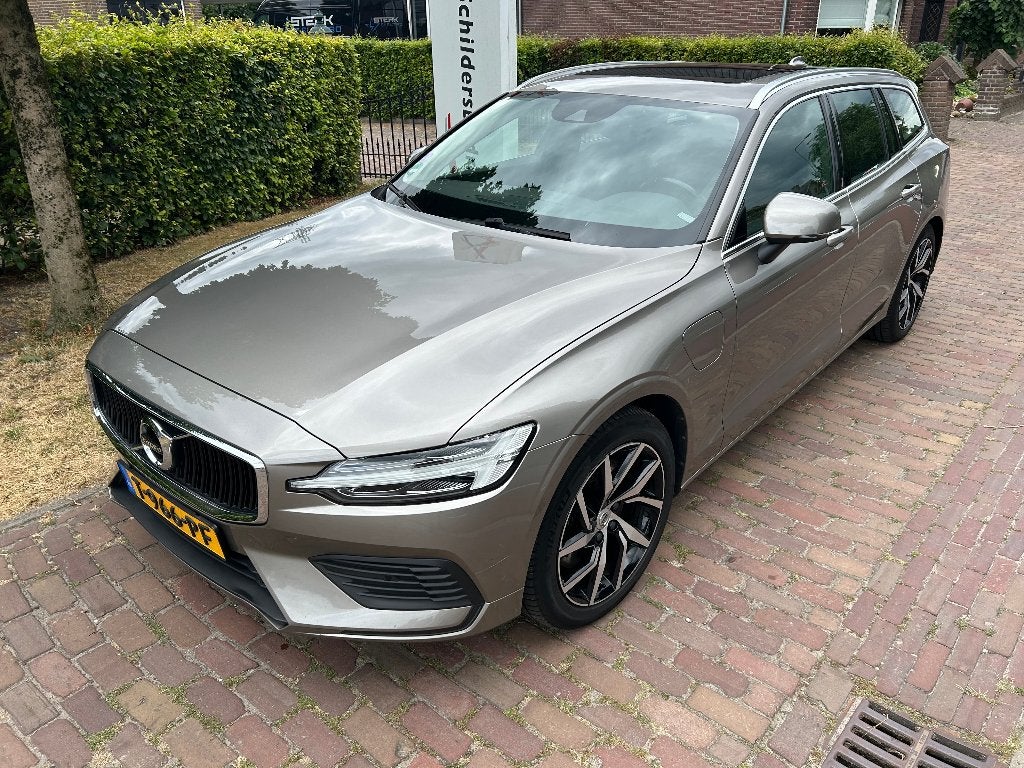 Volvo V60 2.0 T6 Recharge 340pk PANO/THK/LEER/STDKL/DLR OND, Auto's, Automaat, 4 zetels, 4 cilinders, 19 kg