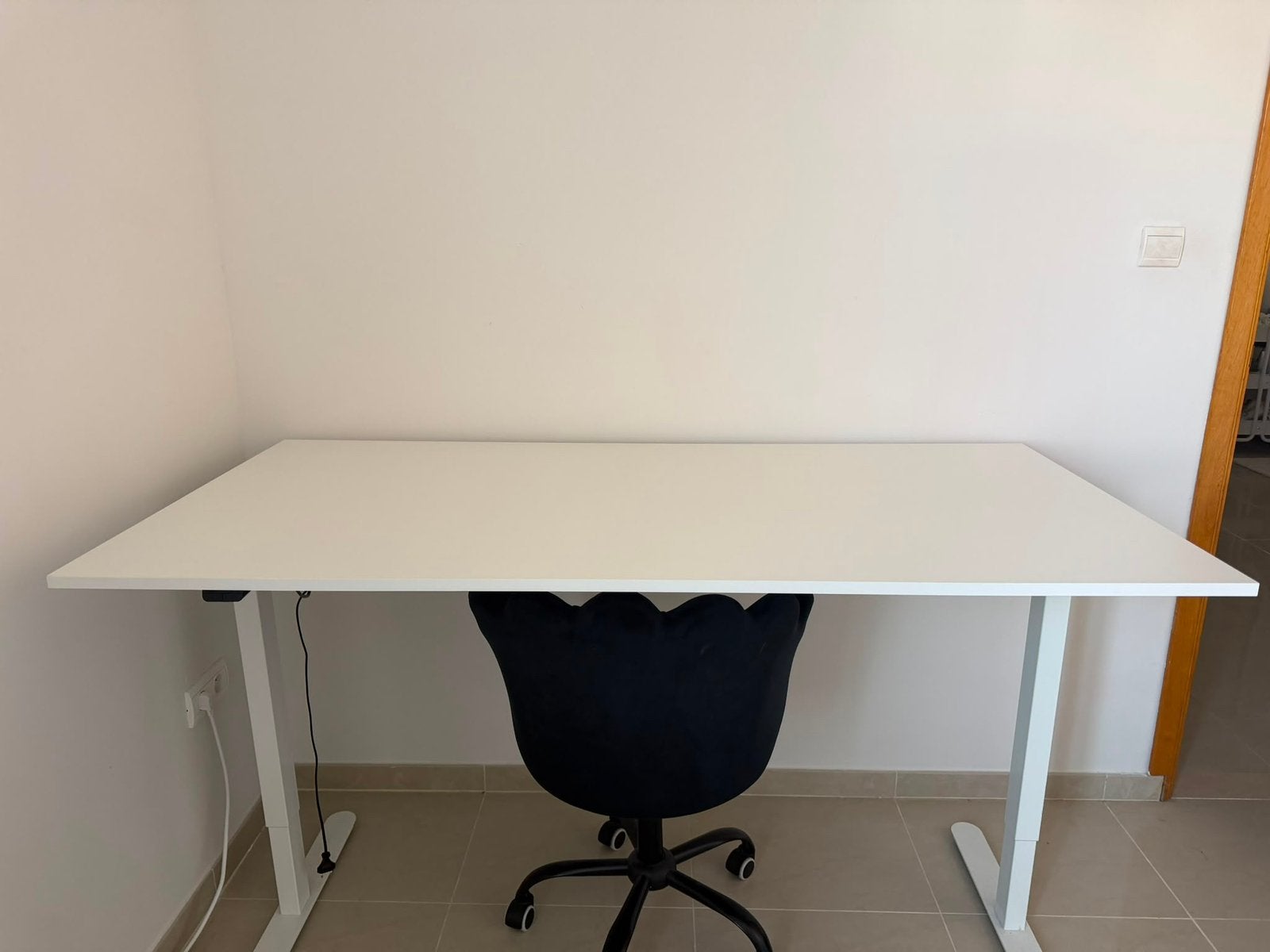Verstelbare bureau, Maison & Meubles, Enlèvement, Électrique, Comme neuf