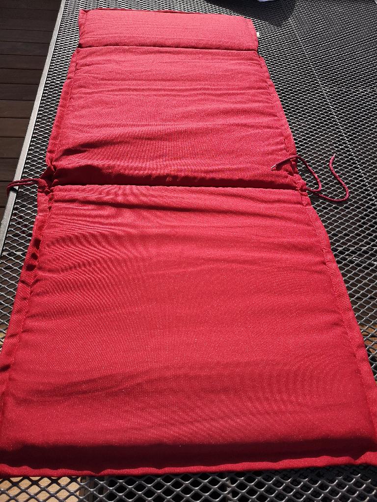 8 coussins rouges  chaises/fauteuils de jardin, Enlèvement, Comme neuf