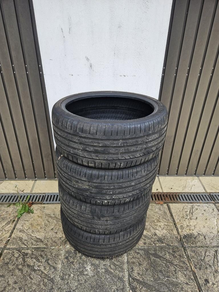 4 Pneus 235/35 R19 - Superia Star+, Autos : Pièces & Accessoires, Pneus & Jantes, Véhicule de tourisme, Pneus été, Pneu(s), 19 pouces