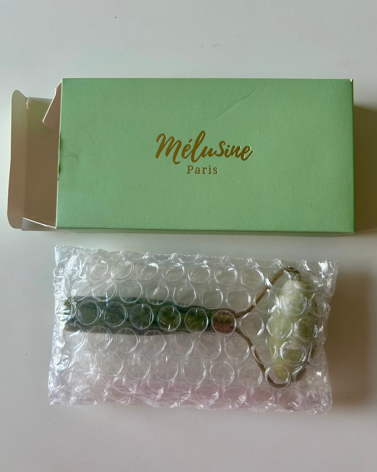 Rouleau de Jade Mélusine neuf non déballé, Enlèvement ou Envoi, Neuf, Tout le visage, Soins