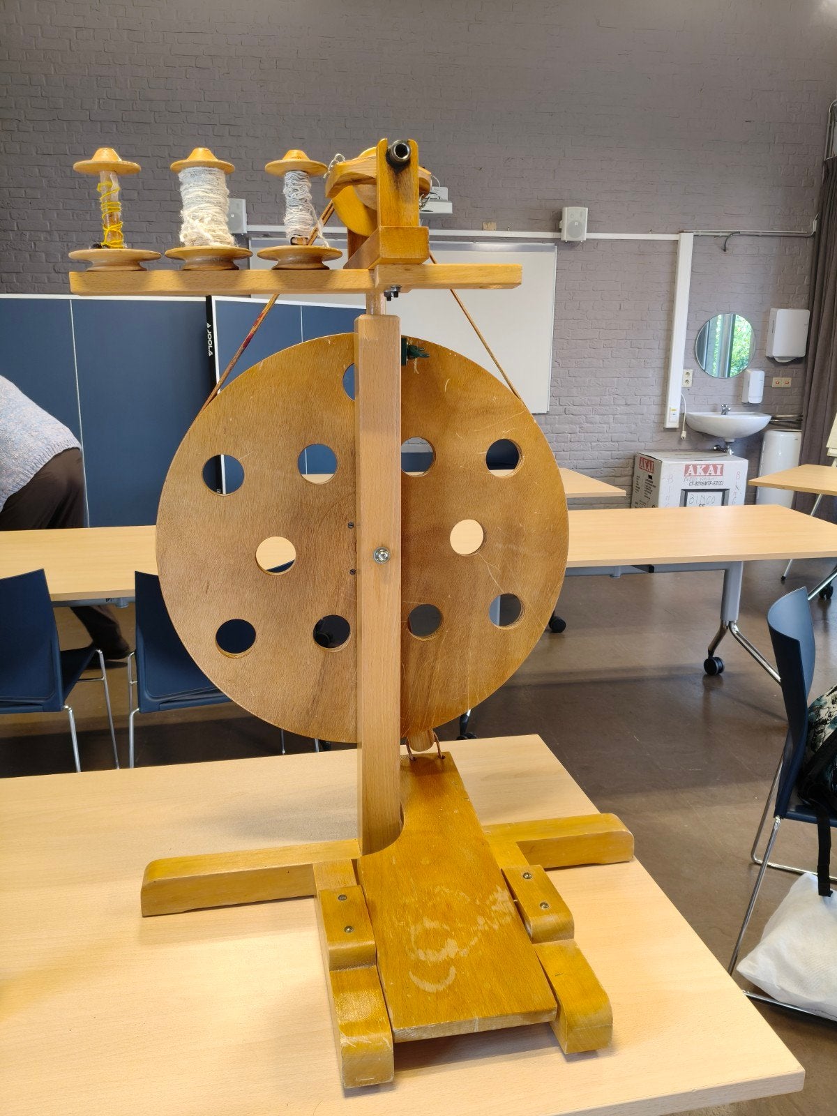 spinnewiel reparatie en nazicht nodig, Hobby en Vrije tijd, Ophalen, Niet werkend, Spinnewiel